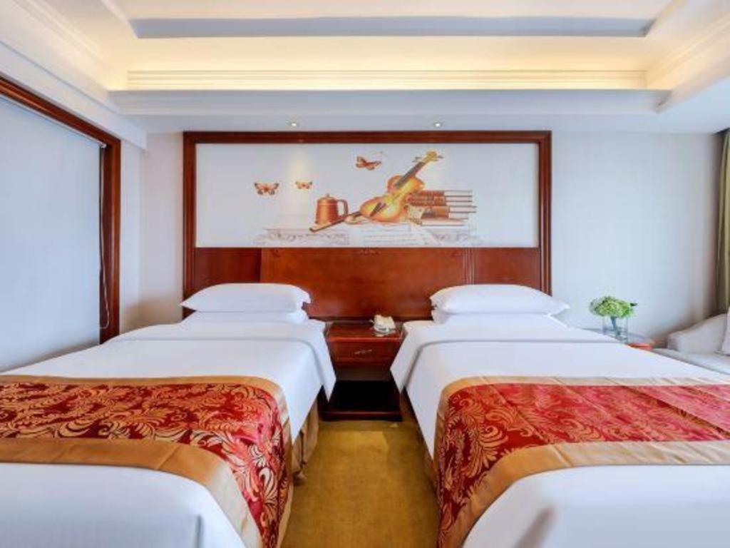 Vienna Classic Hotel Qingyuan Taihe Ancient Cave Scenic Area Экстерьер фото