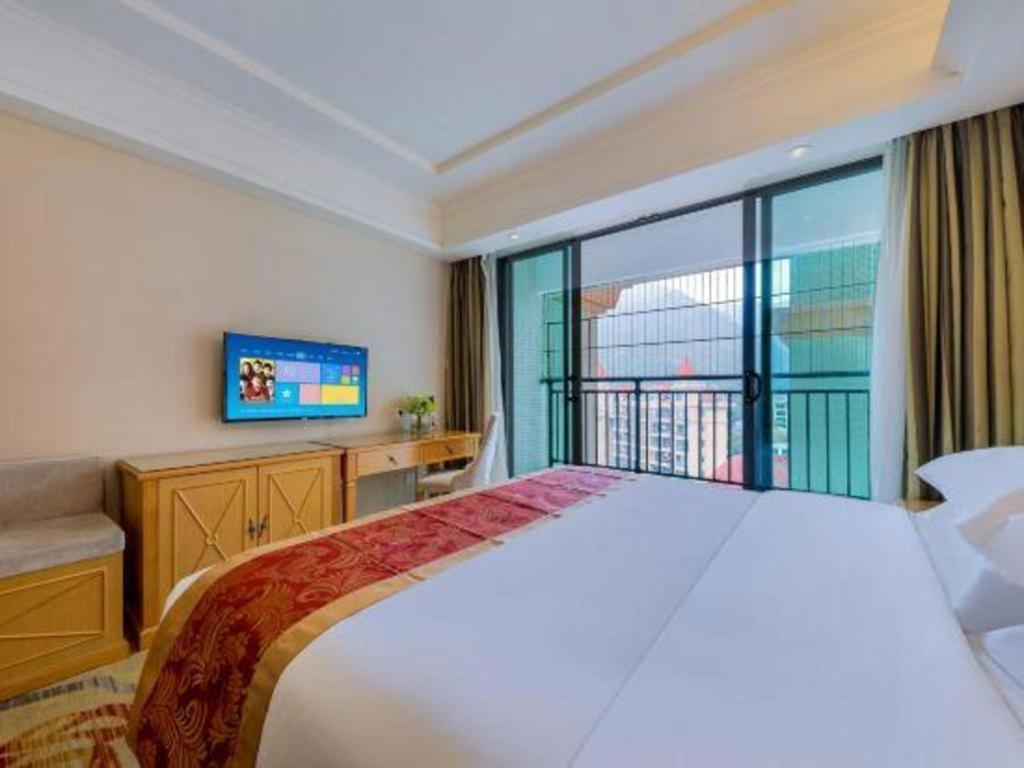 Vienna Classic Hotel Qingyuan Taihe Ancient Cave Scenic Area Экстерьер фото
